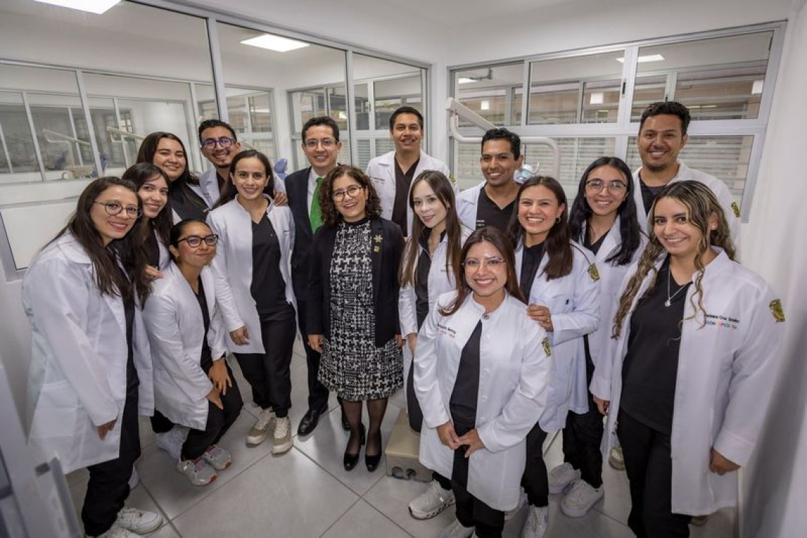  Facultad de Odontología de la UAEMéx,  referente de compromiso social y académico
