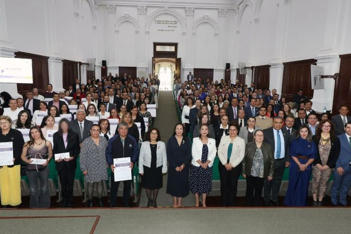 Rinde FAAPAUAEM su cuarto informe; será la comunidad  académica quien elija la nueva dirigencia: rectora Paty Zarza  