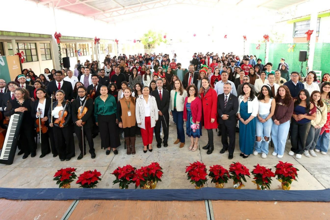 UAEMéx acerca la música a su comunidad  con Concierto Navideño en Almoloya de Alquisiras 