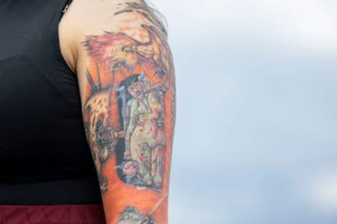 El tatuaje, un lenguaje milenario que comunica identidad y pertenencia