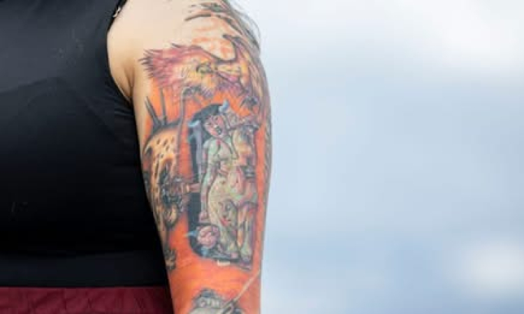 El tatuaje, un lenguaje milenario que comunica identidad y pertenencia