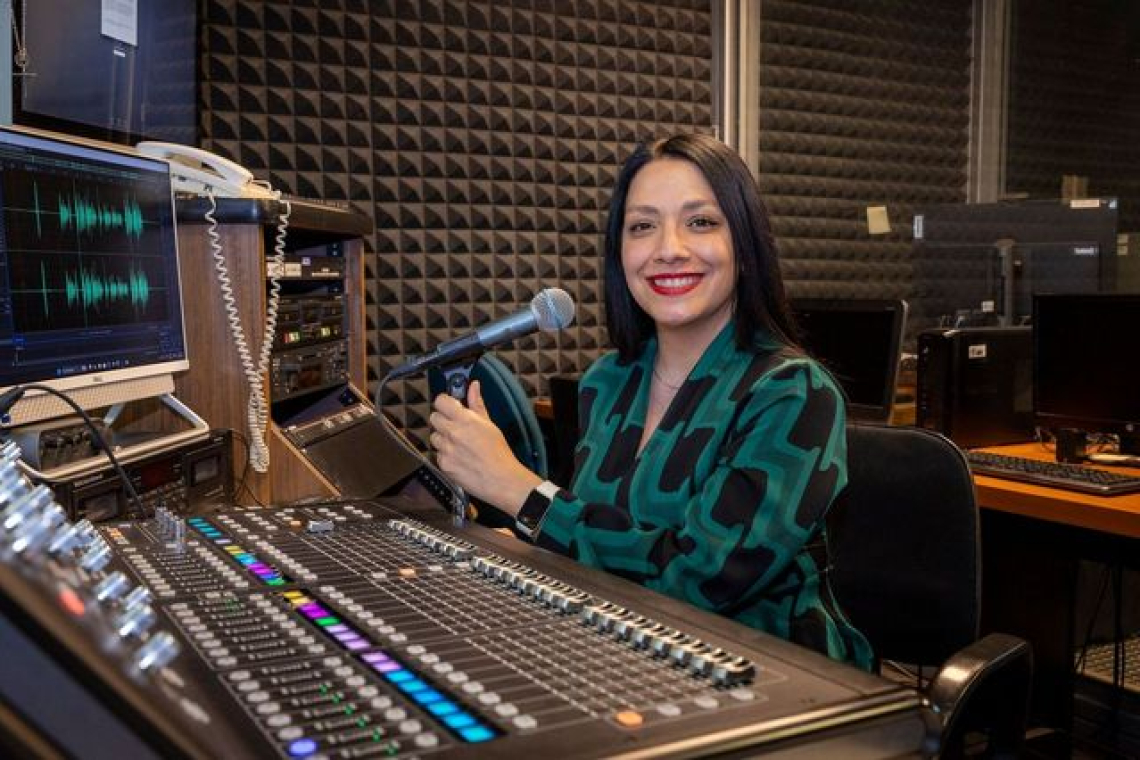 Lorena Rodríguez: una voz, una vocación  y casi dos décadas en la radio de la UAEMéx