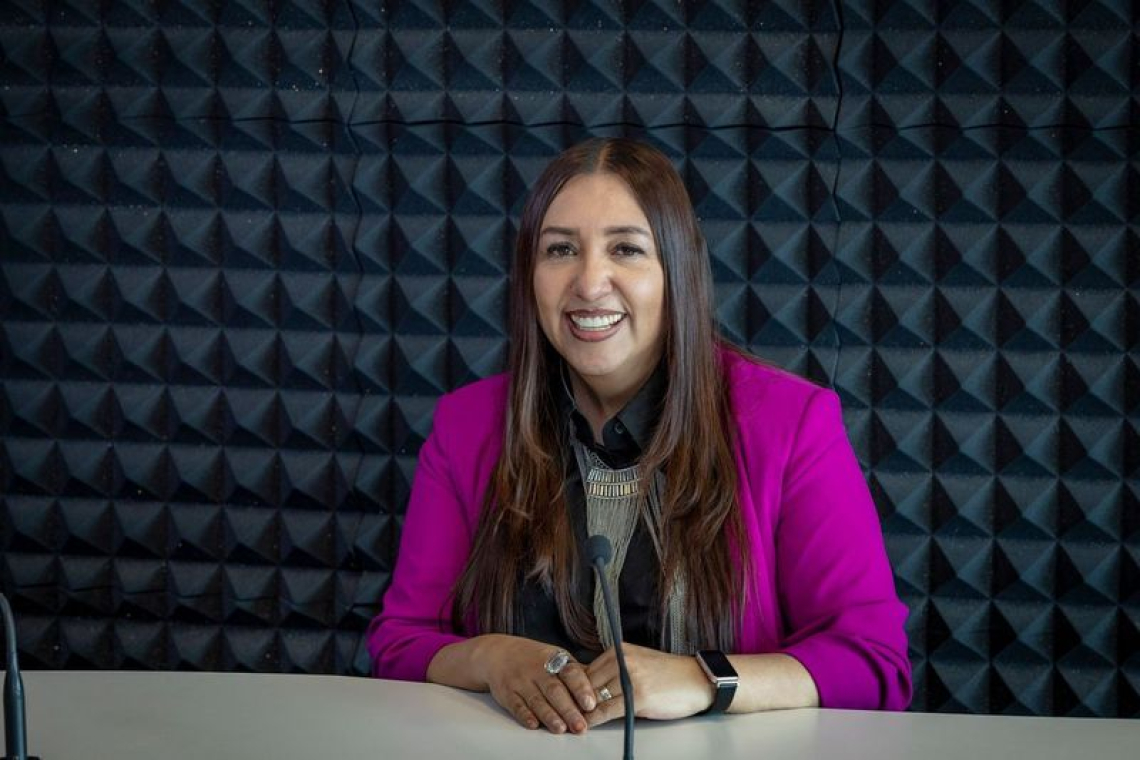  En la UAEMéx, Kathya Soto convirtió  su pasión por la radio en una forma de vida