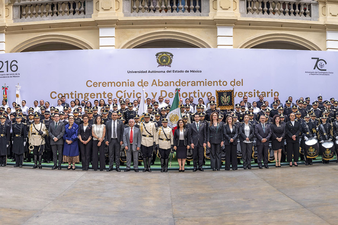A 70 años, el Contingente Cívico y Deportivo Universitario de la UAEMéx hace historia con su primera comandanta